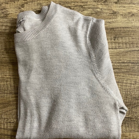 Light Blue Soft Crewneck with back detail - Picture 1 of 5